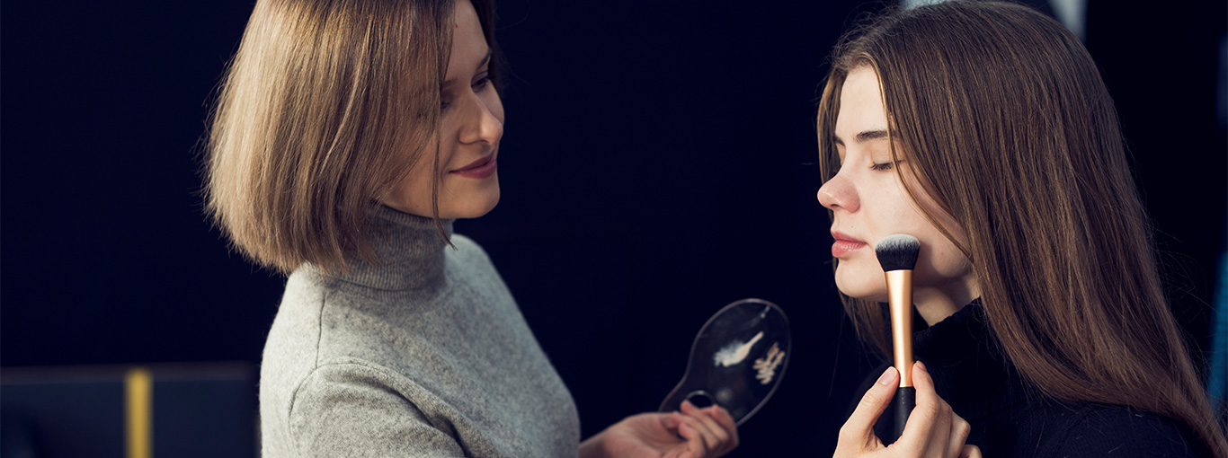 Facial Make-Up Trends